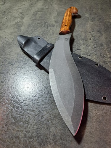 klasyczny Kukri maczeta nepalski nóż myśliwski terenowy stal węglowa 35cm